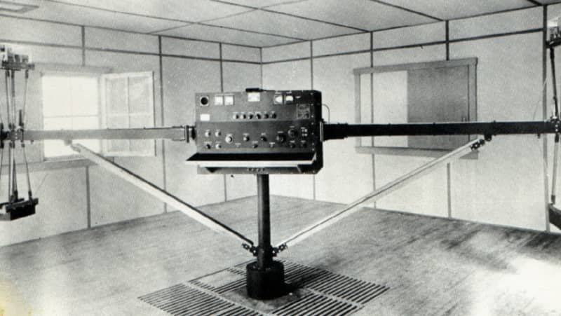 early-navy-transmitter